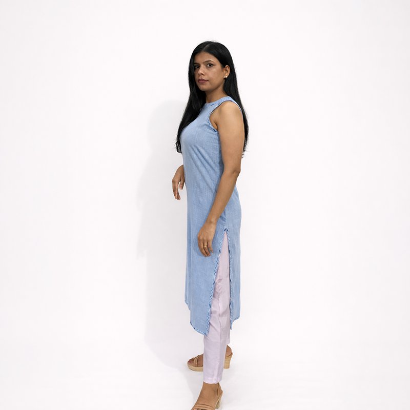 Skyline Edge Sleeveless Straight Kurta